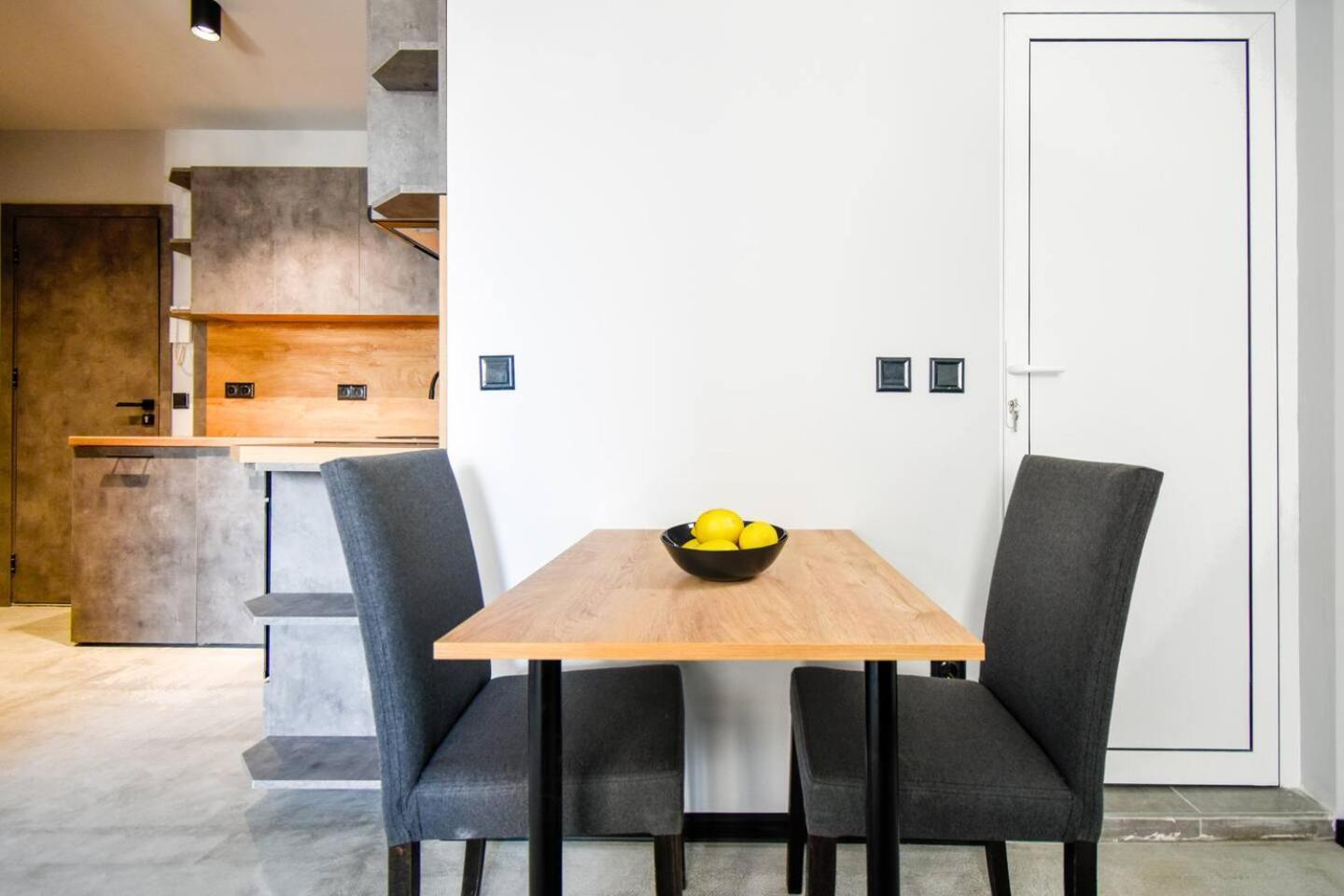 6 Studios 6 Bathrooms 2 Levels Kitchens Sofia Exterior photo