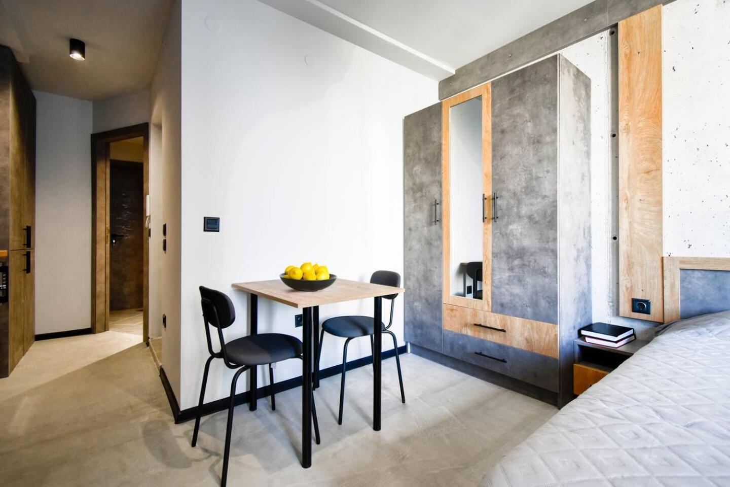 6 Studios 6 Bathrooms 2 Levels Kitchens Sofia Exterior photo