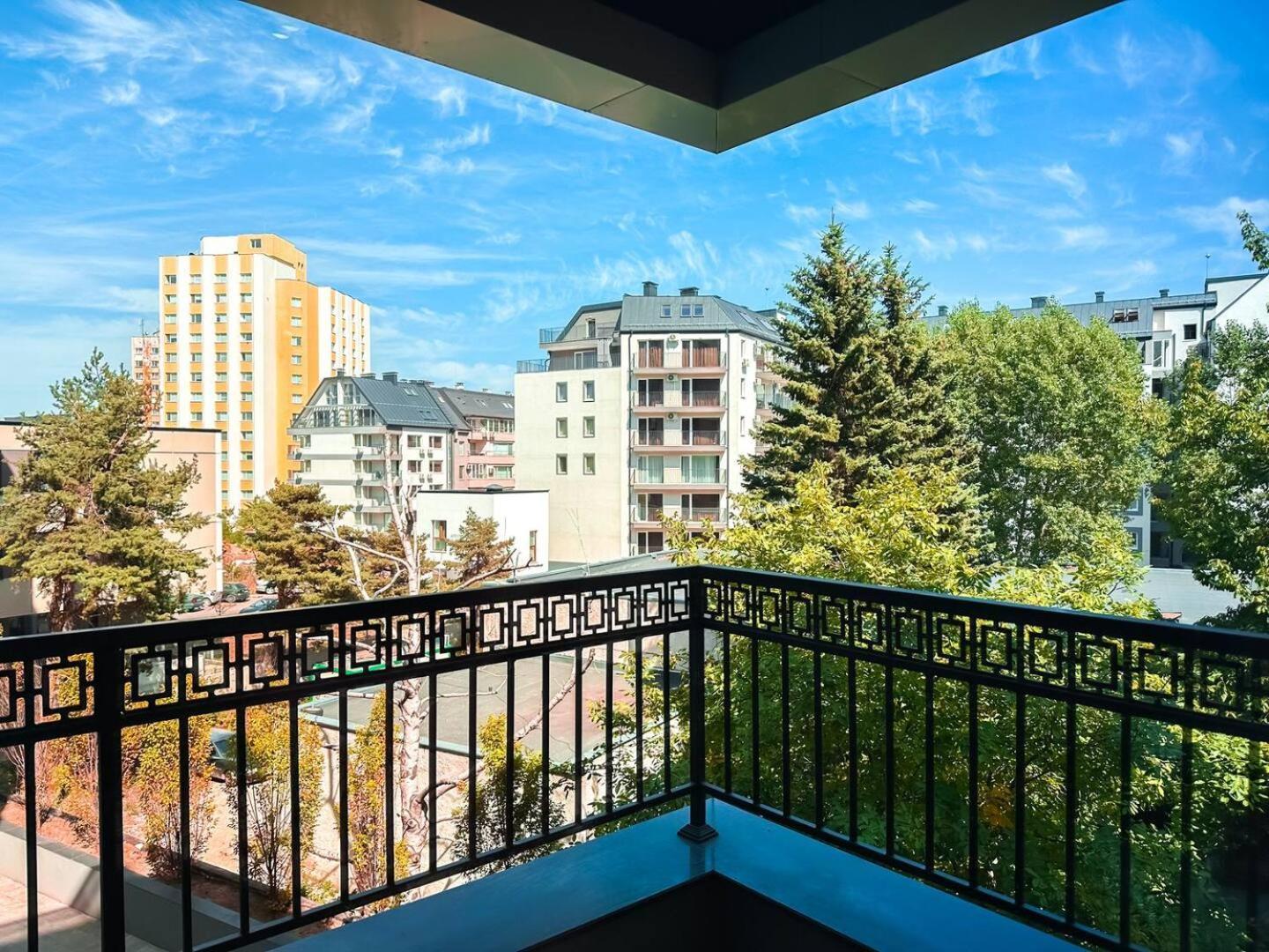 6 Studios 6 Bathrooms 2 Levels Kitchens Sofia Exterior photo